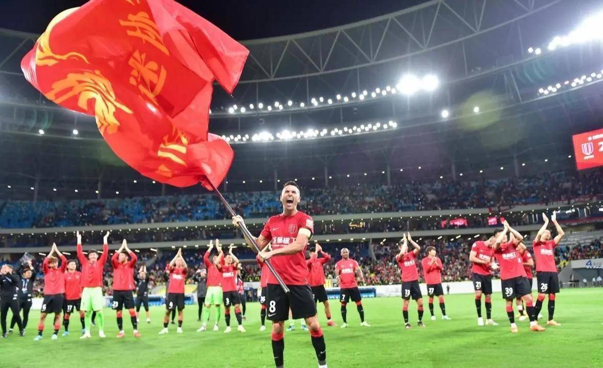 国际比赛日亚冠焦点战,浙江队外线爆发,引发热议,训练强度明显提升的简单介绍 国际比赛日亚冠焦点战,浙江队外线爆发,引发热议,训练强度明显提升的简单介绍