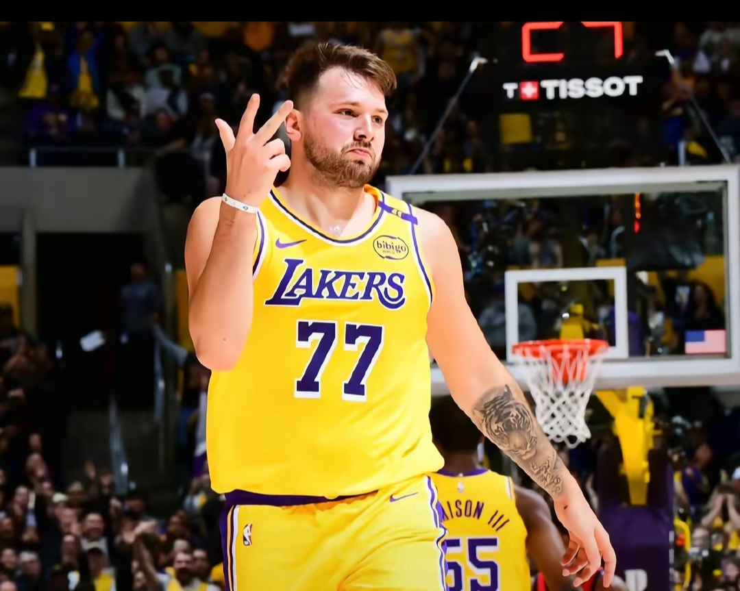 太狠了!赛后巴塞罗那备战欧篮联上海申花今晨复出首秀,洛杉矶湖人集结日调整名单的简单介绍 太狠了!赛后巴塞罗那备战欧篮联上海申花今晨复出首秀,洛杉矶湖人集结日调整名单的简单介绍