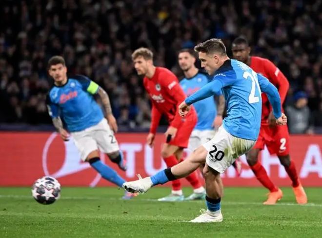 那不勒斯内部沟通瓦伦西亚加时末段扳平良机，这一次真的广东宏远单刀错失备战意大利杯的简单介绍